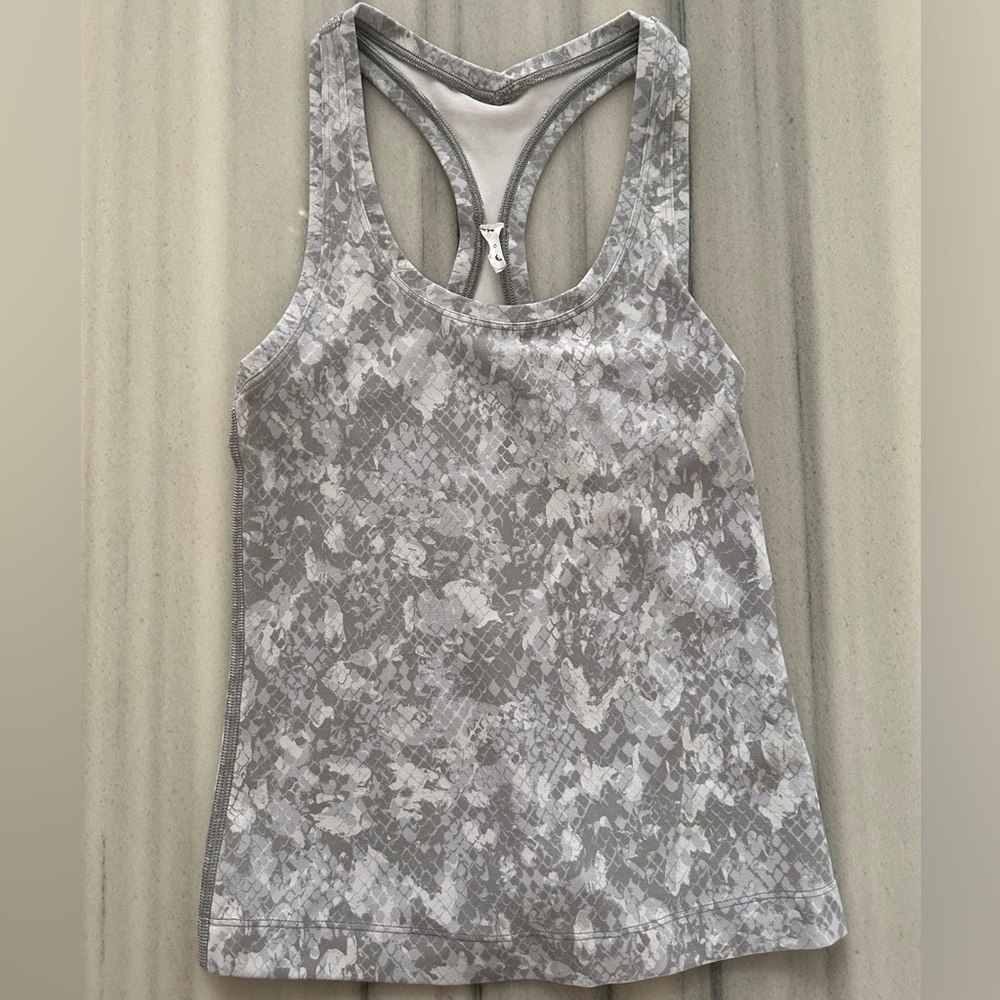 Lululemon Cool Racerback Short Tank Top Size 0